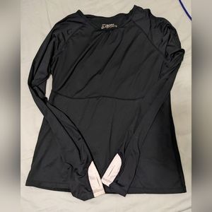 Skirtsports black top, size L